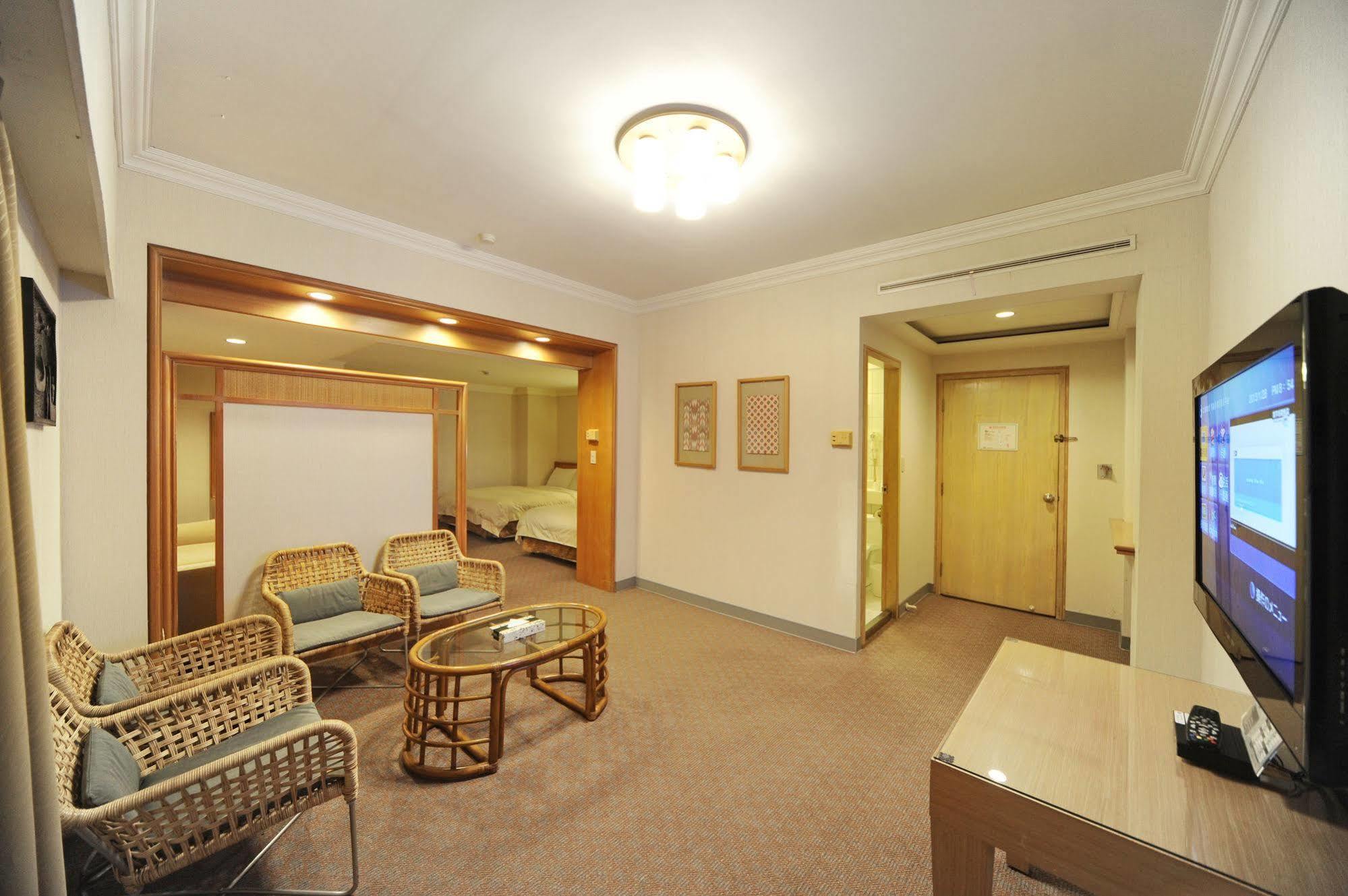Astar Hotel Hualian Zewnętrze zdjęcie