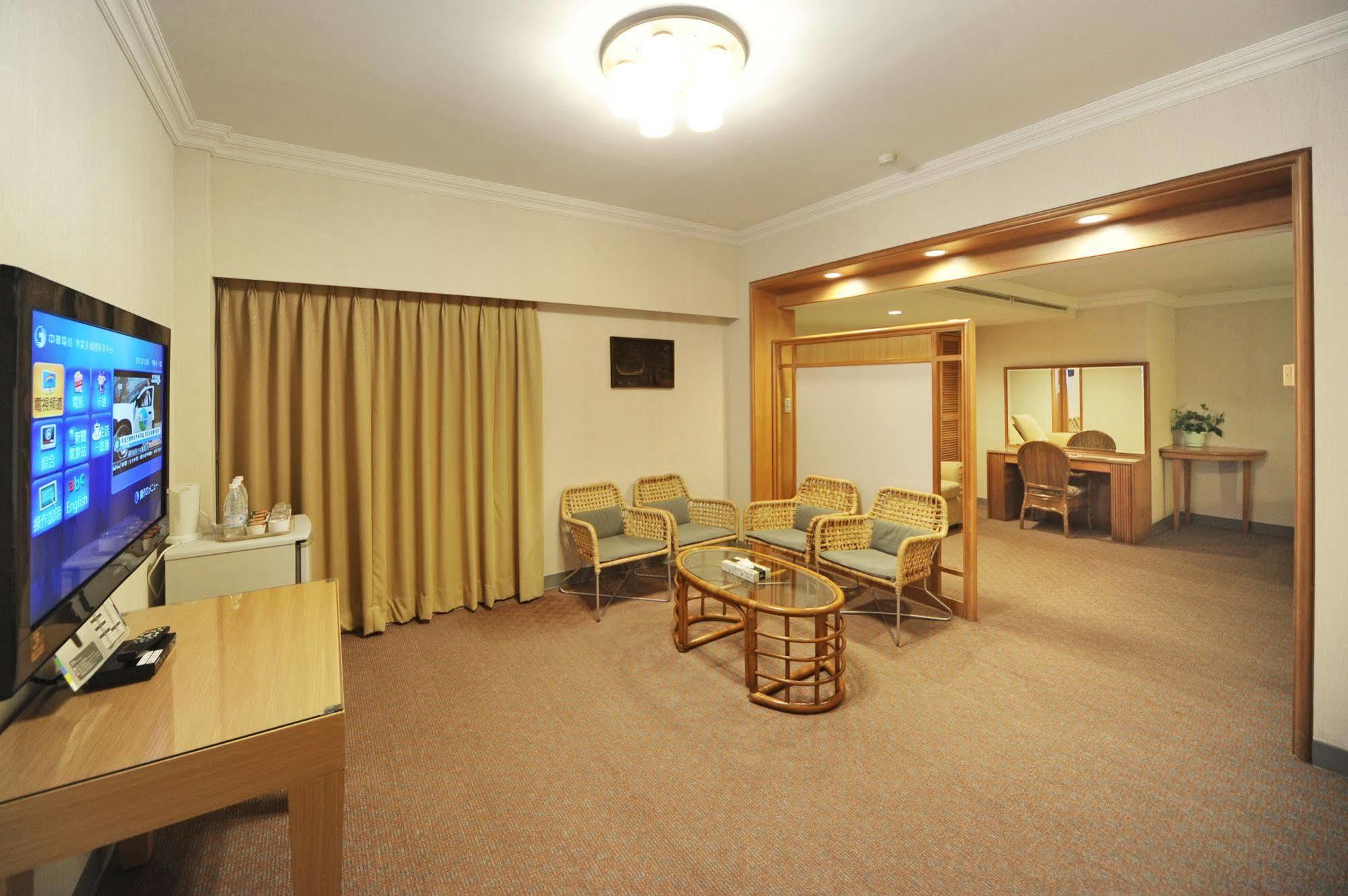 Astar Hotel Hualian Zewnętrze zdjęcie